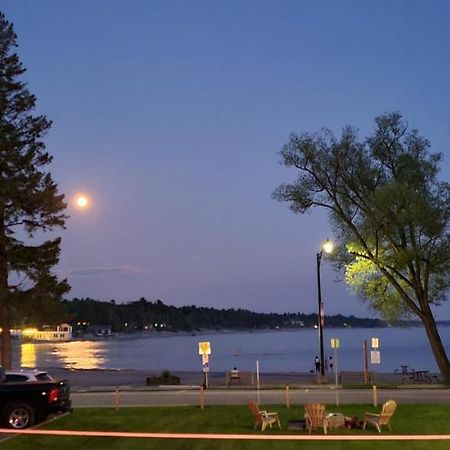 Balm Beach Resort And Motel Kültér fotó