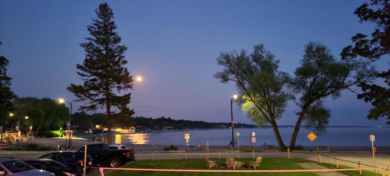 Balm Beach Resort And Motel Kültér fotó